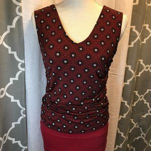 red, black & white summer top with side scrunching